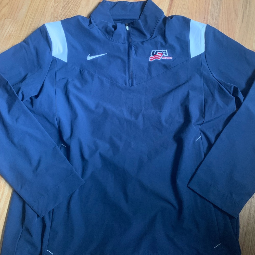 Nike USA Hockey pullover